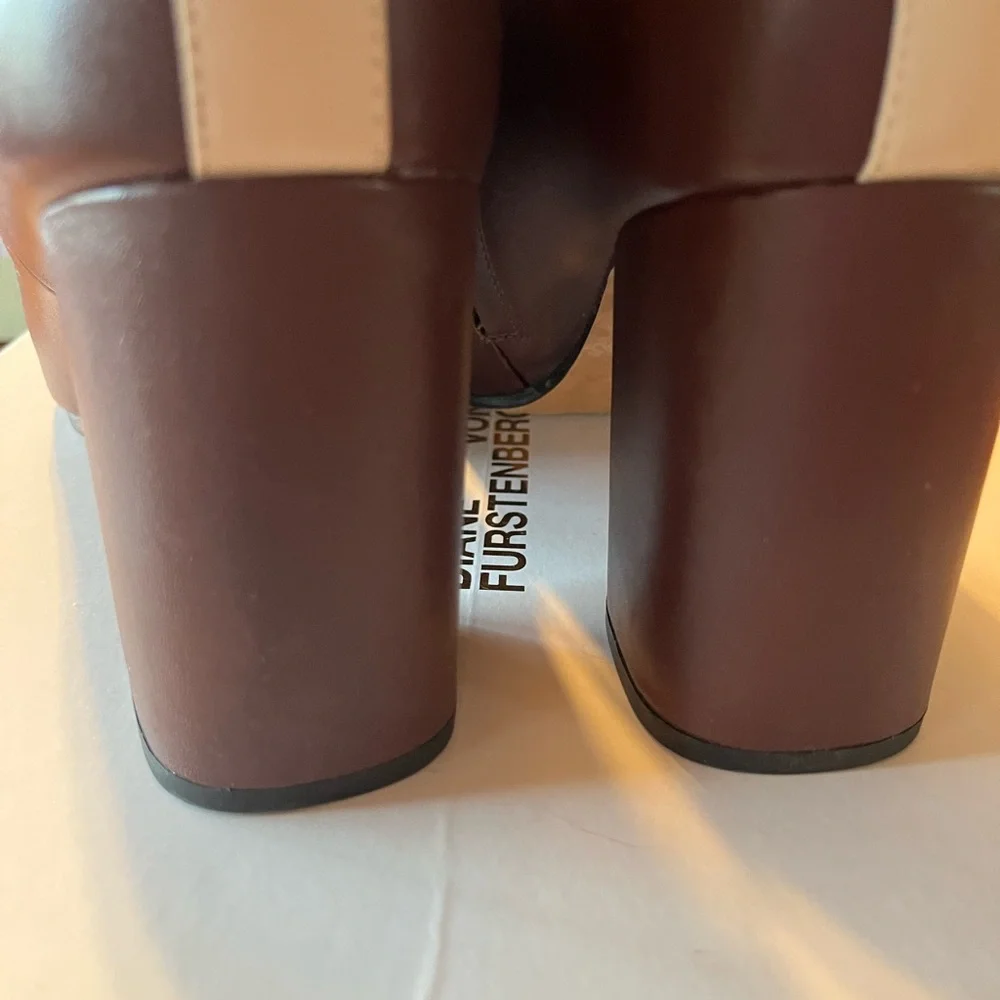 🍒Diane Von Furstenberg Leather Booties🍒 - Picture 6 of 14